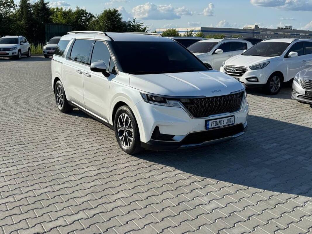 Kia Carnival (2022)