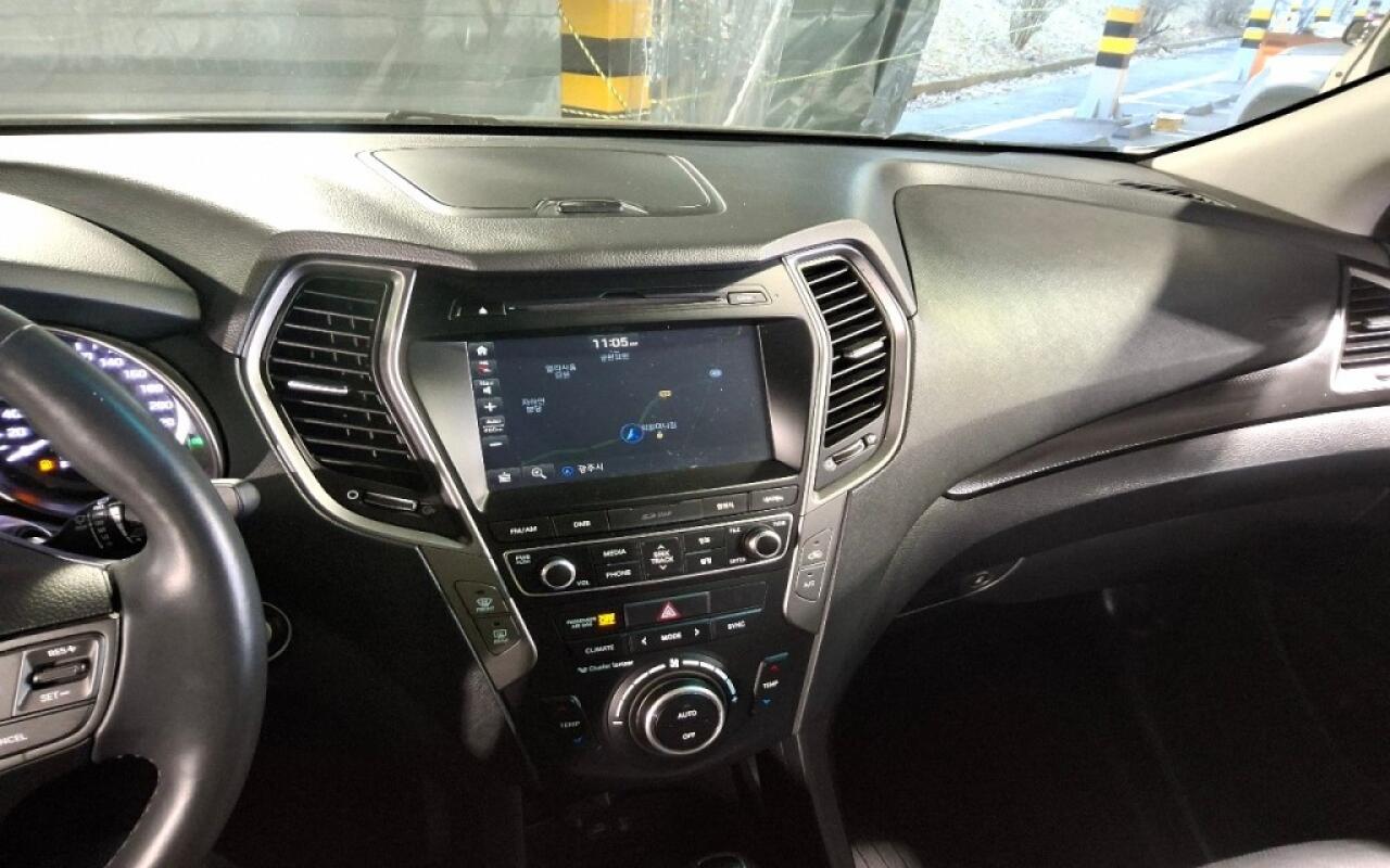 Hyundai SantaFe (2017)