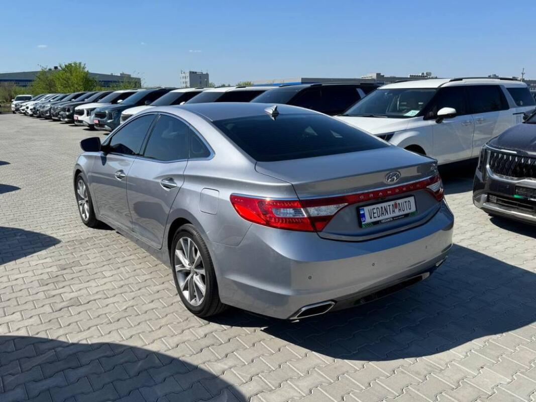 Hyundai Grandeur (2016)