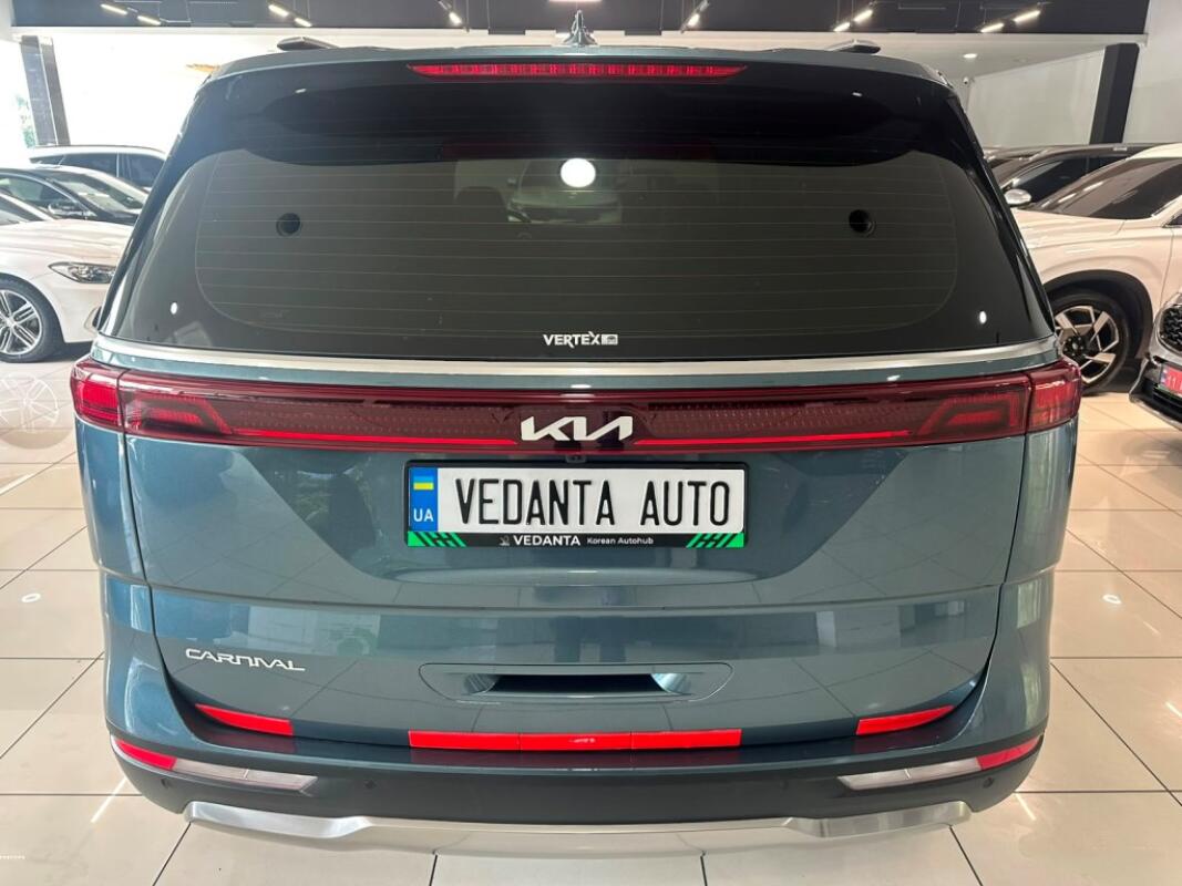 Kia Carnival (2023)