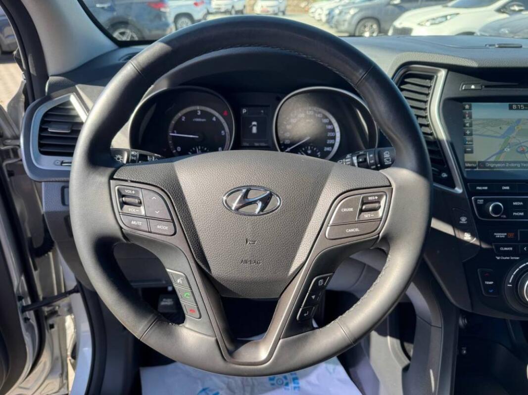 Hyundai SantaFe (2017)