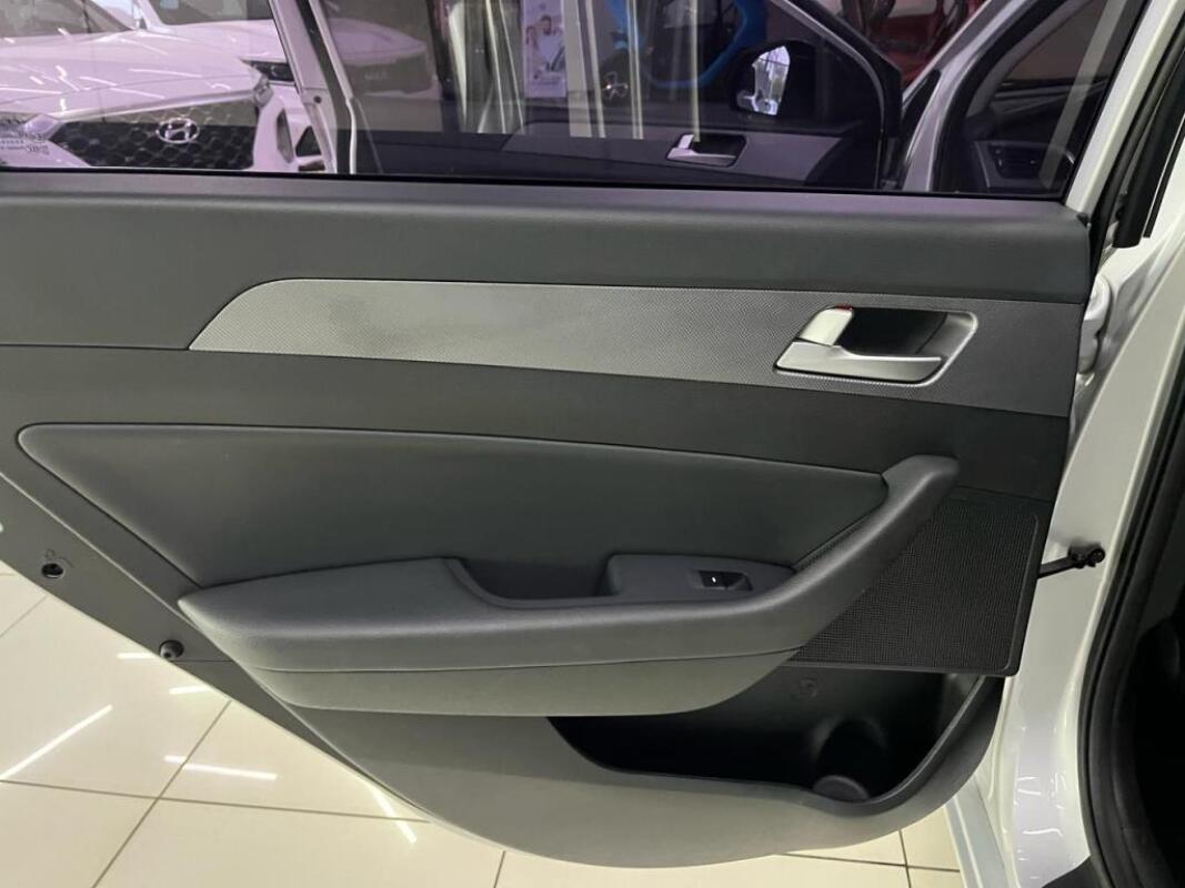 Hyundai Sonata (2016)