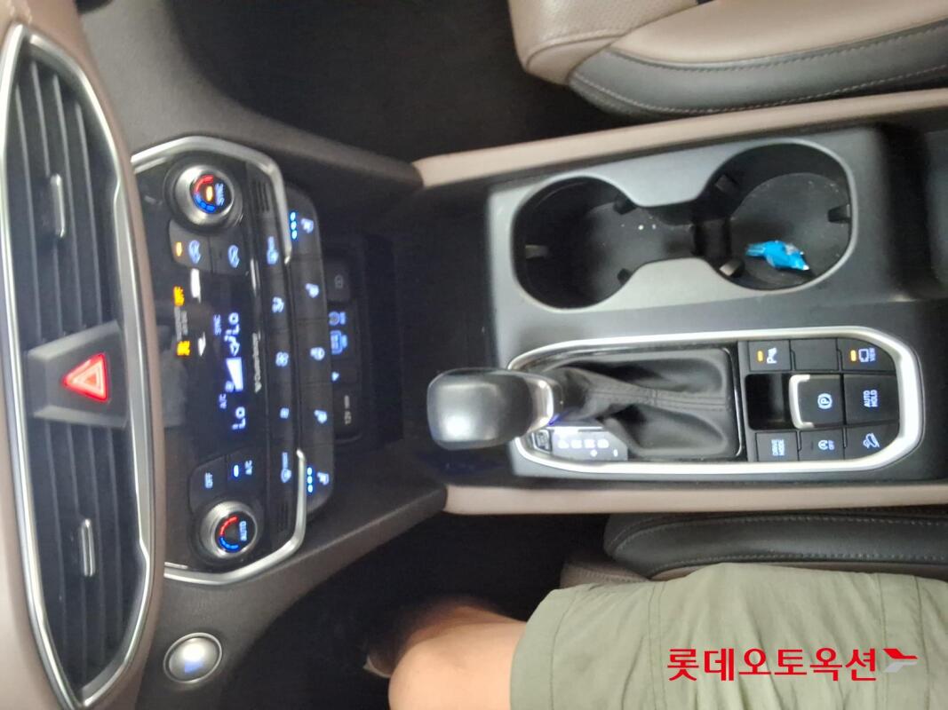 Hyundai Santa Fe (2019)