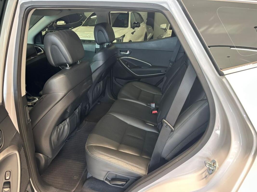 Hyundai SantaFe (2016)