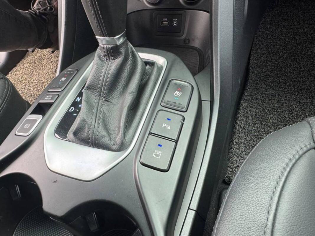 Hyundai SantaFe (2016)