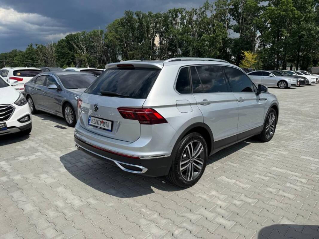 Volkswagen Tiguan (2022)