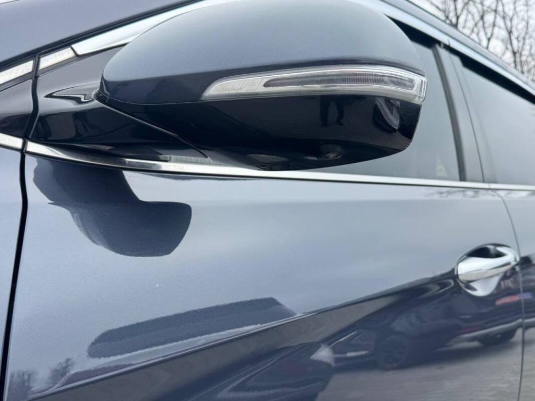 Hyundai SantaFe (2016)