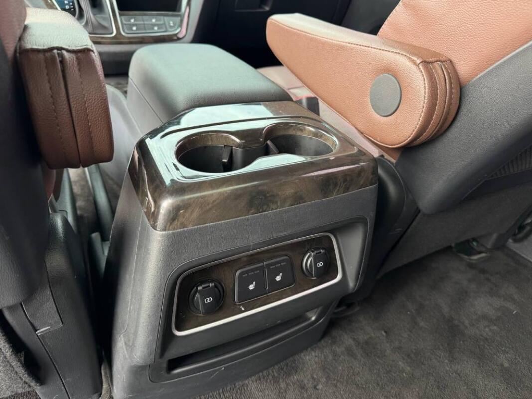 Hyundai Grand Starex (2020)