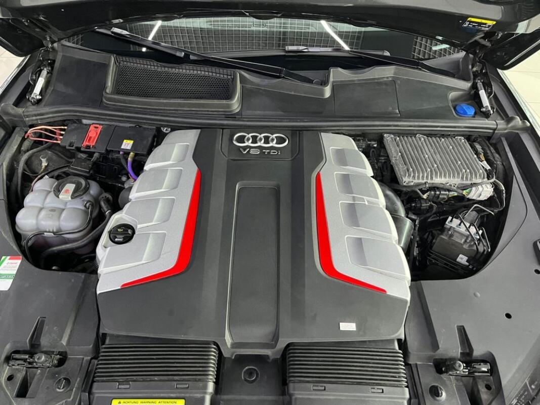 Audi SQ7 (2017)