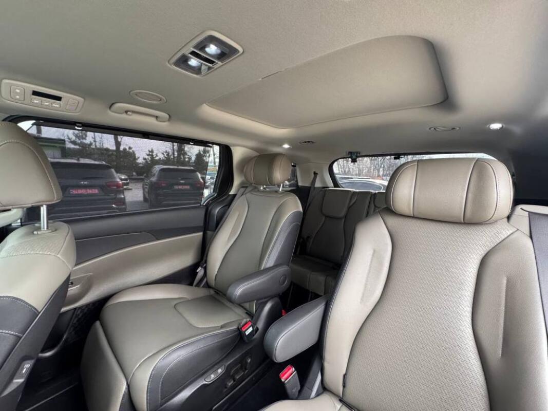 Kia Carnival (2024)