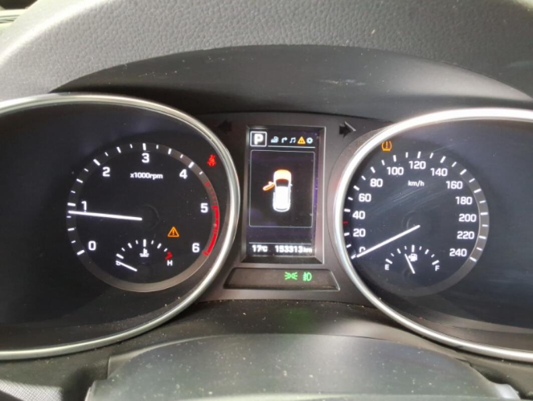 Hyundai SantaFe (2016)