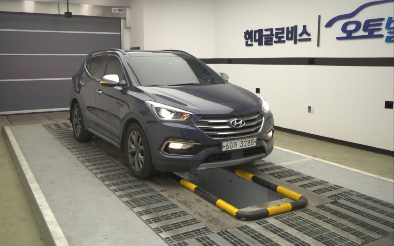 Hyundai SantaFe (2017)