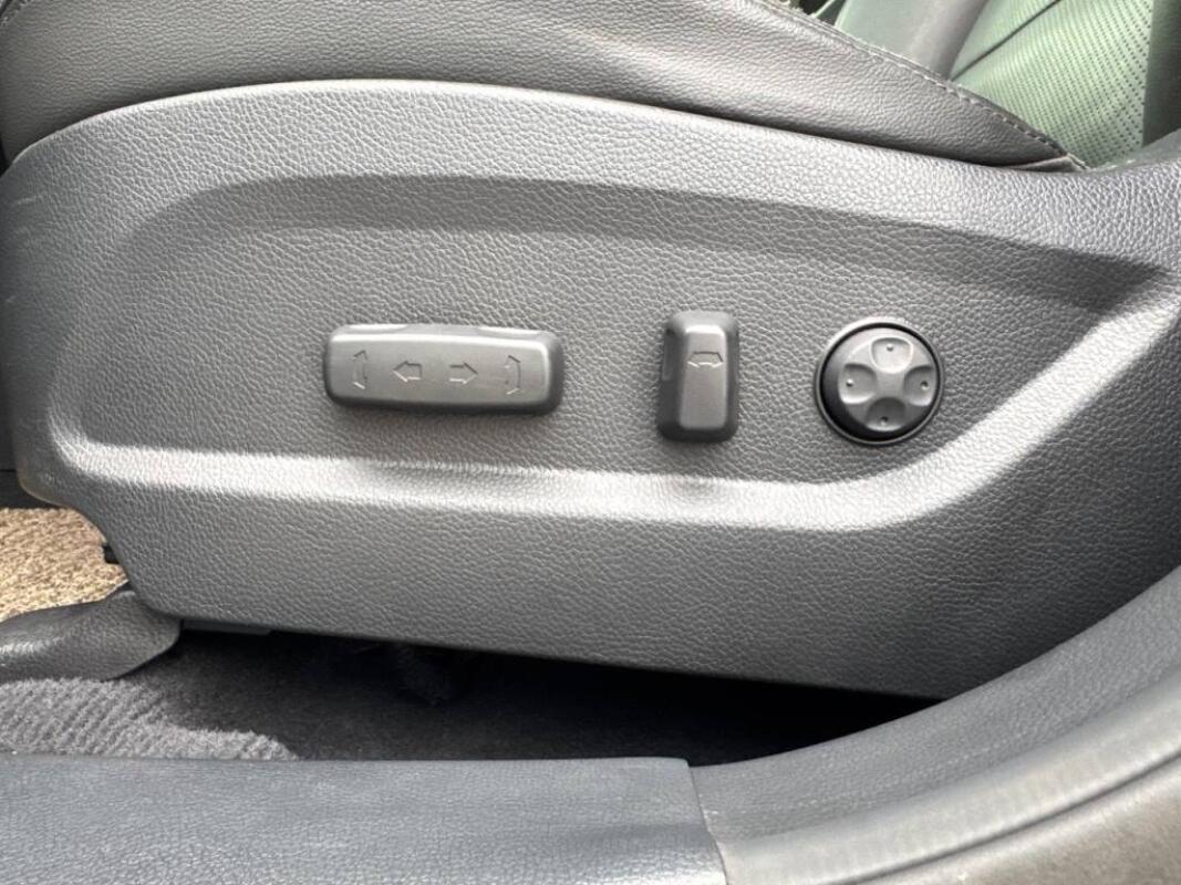 Hyundai SantaFe (2016)