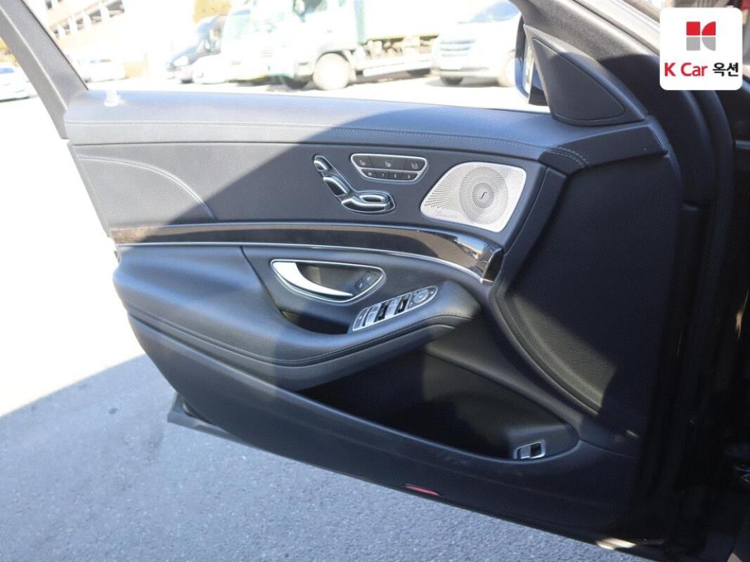 Mercedes S350d (2015)