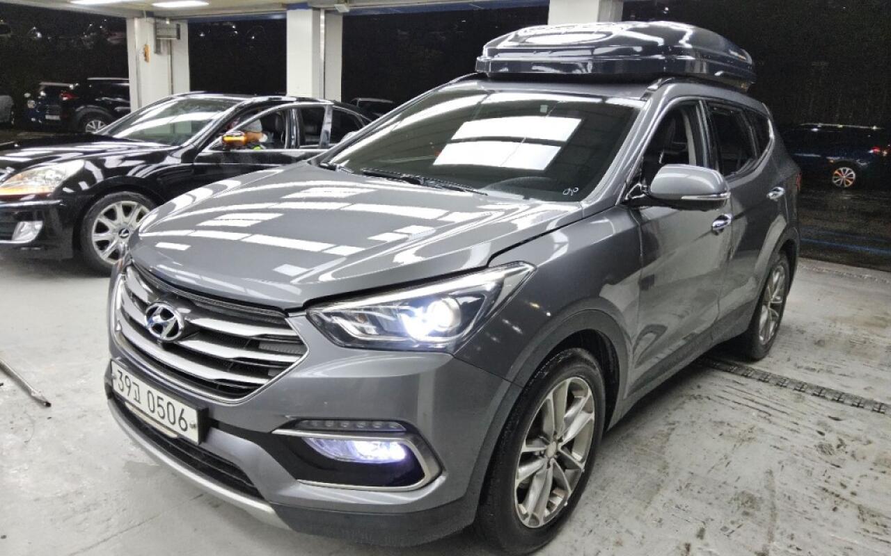 Hyundai SantaFe (2016)