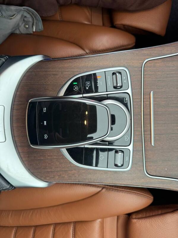 Mercedes C220 (2018)