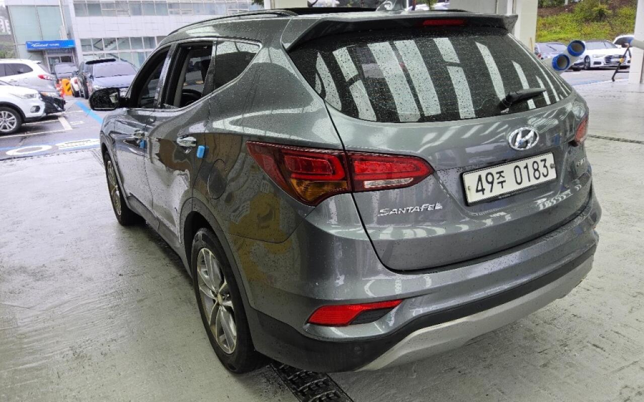 Hyundai SantaFe (2015)