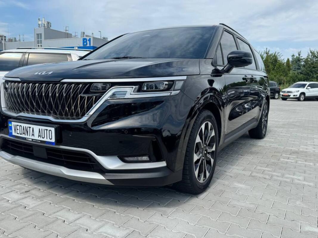 Kia Carnival (2021)