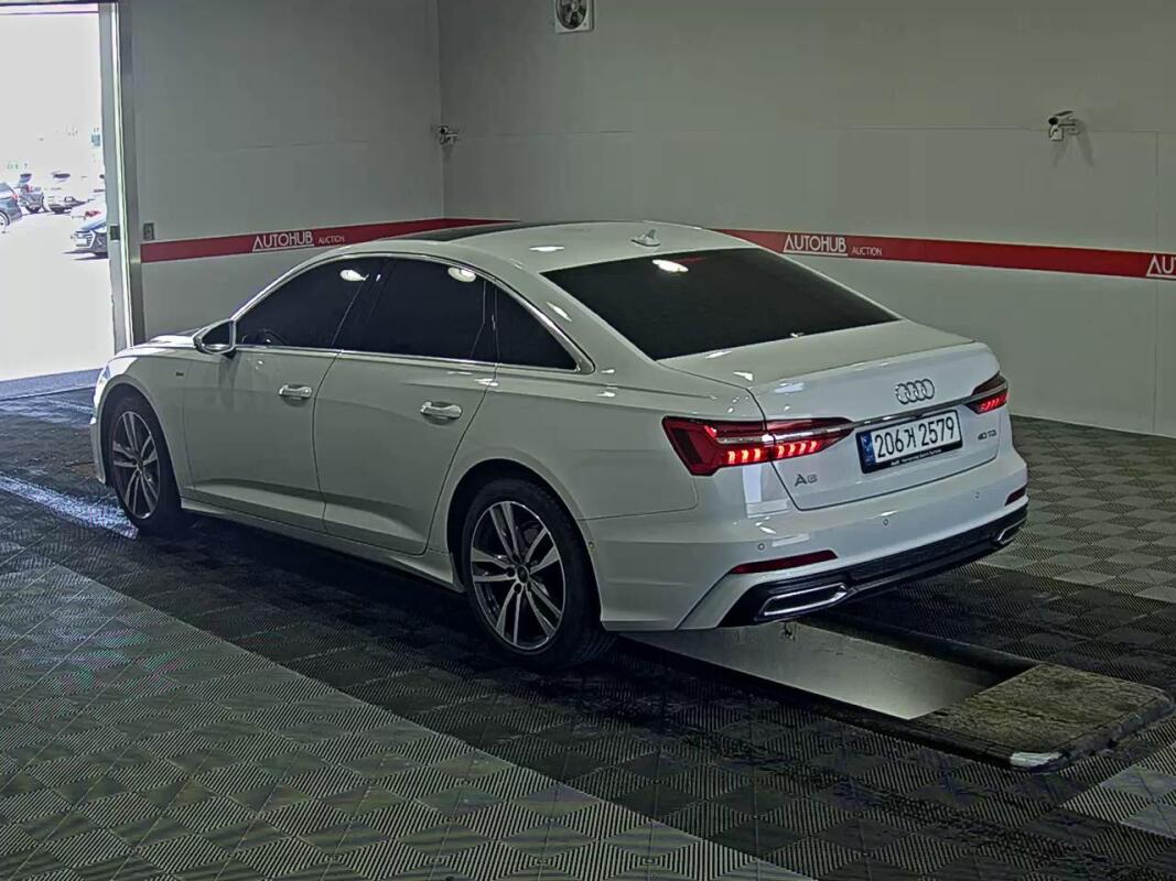 Audi	A6 (2023)