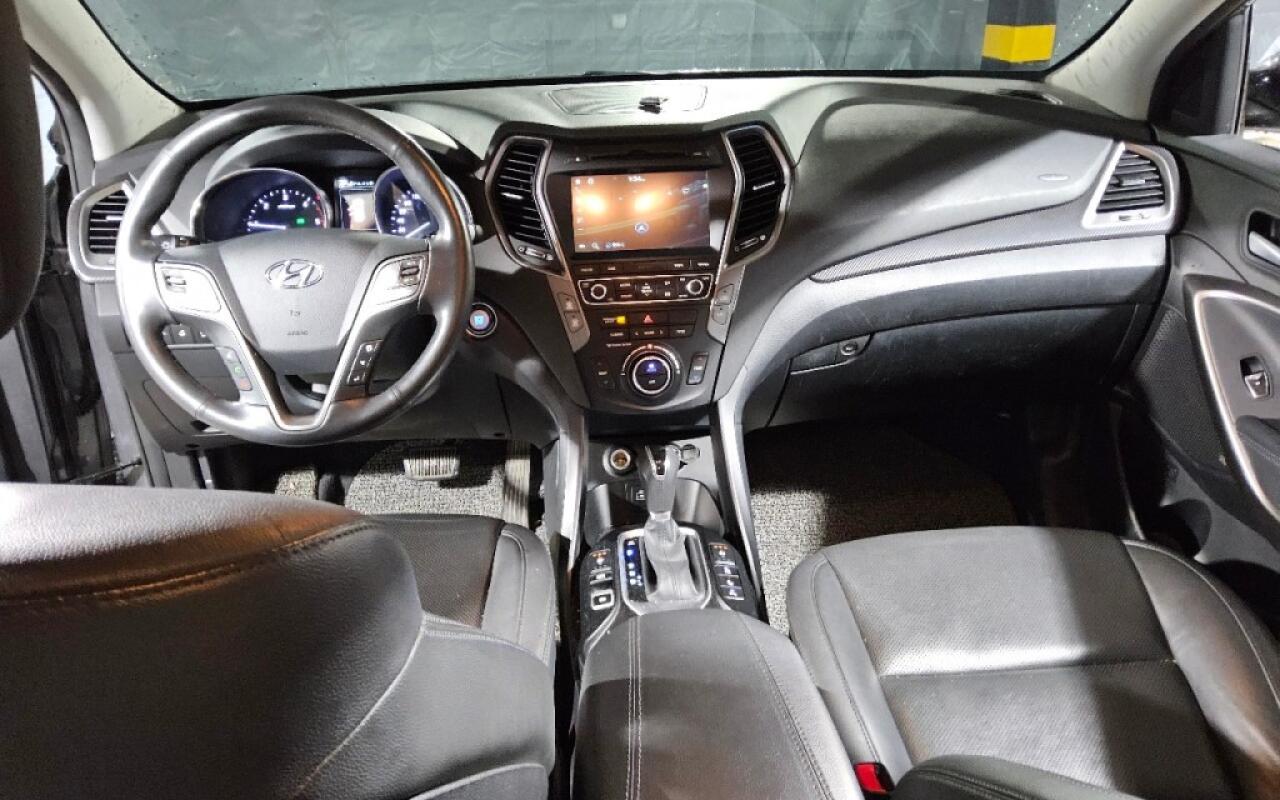 Hyundai SantaFe (2015)