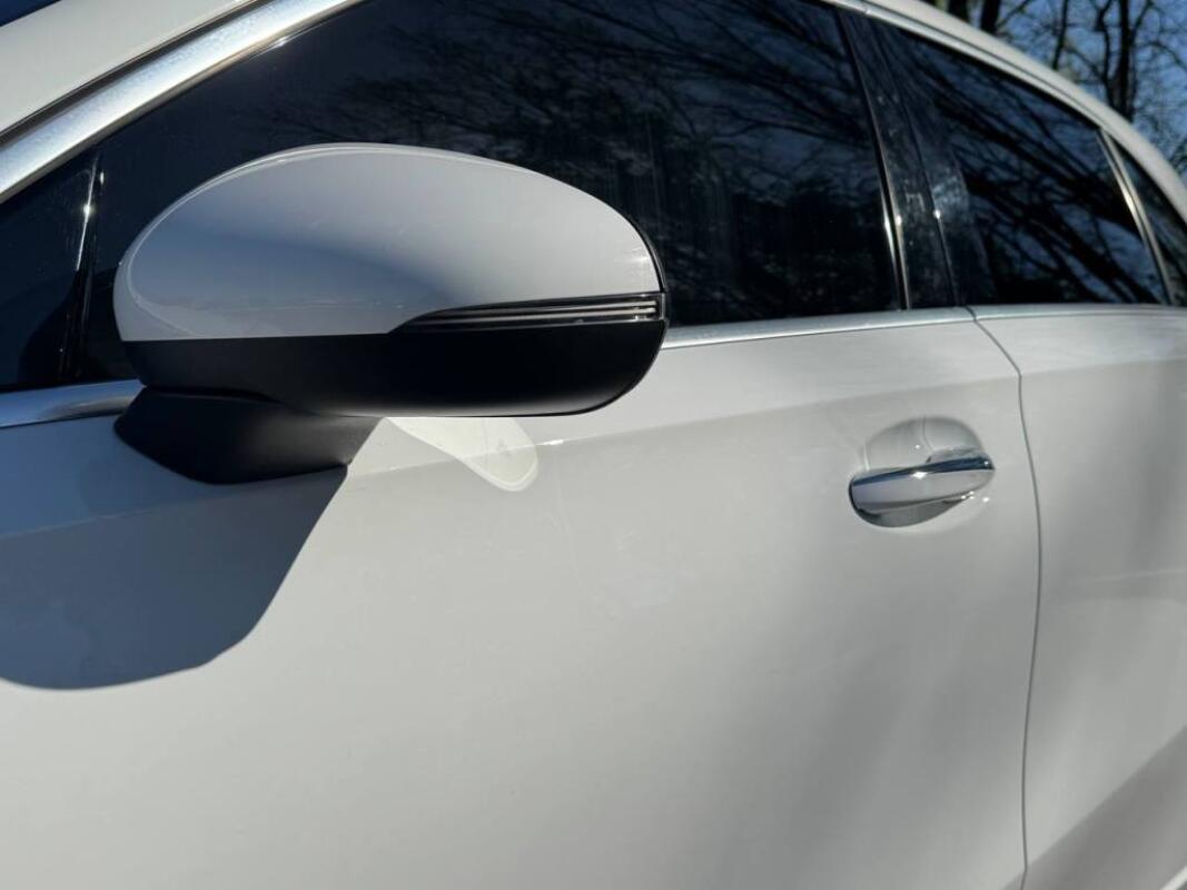 Mercedes A220 (2020)