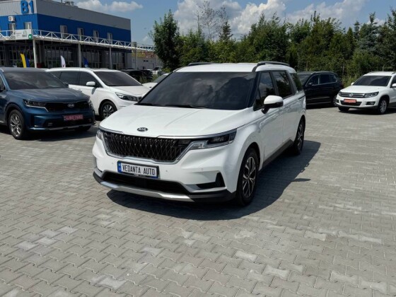 Kia Carnival (2021)