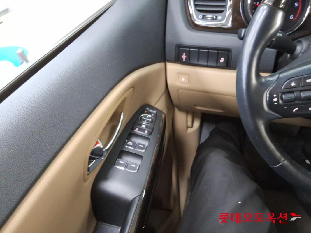 Kia Carnival (2018)