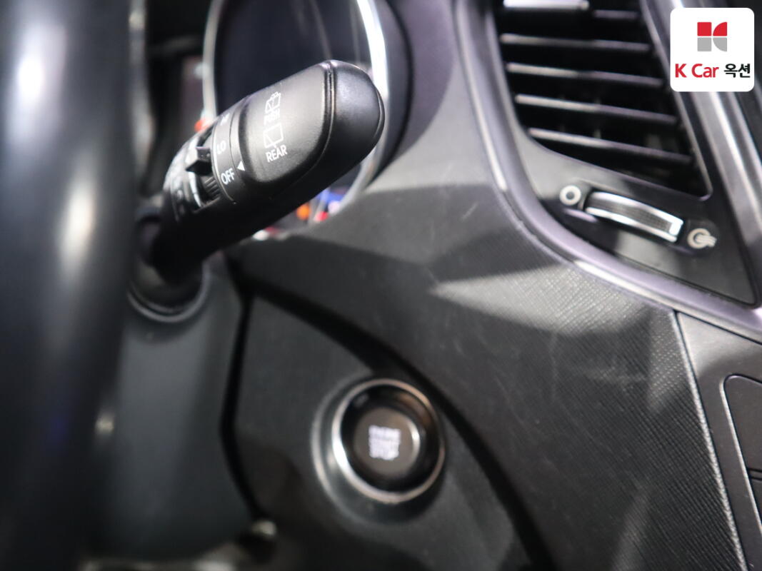 Hyundai SantaFe (2014) Hyundai SantaFe (2014)