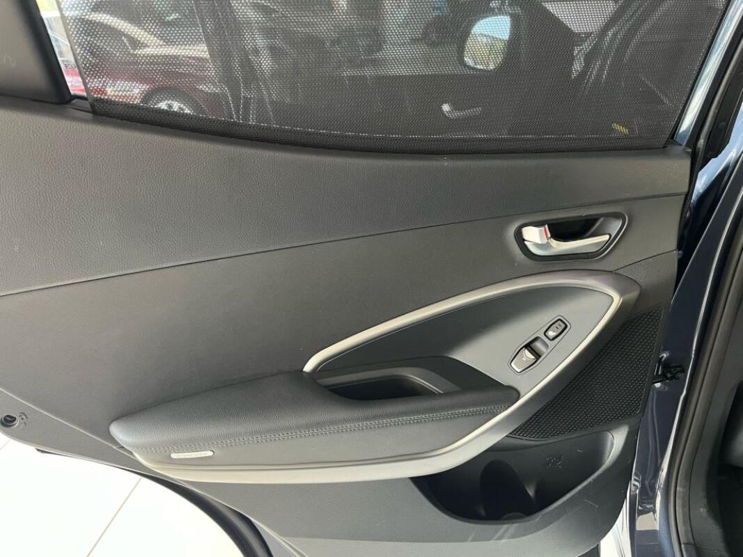 Hyundai SantaFe (2017)