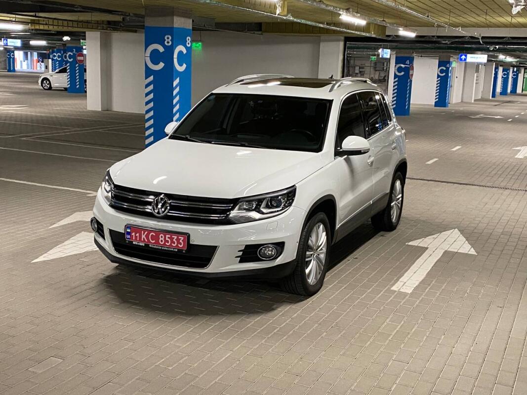 Volkswagen Tiguan (2015)