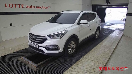 Hyundai SantaFe (2016)