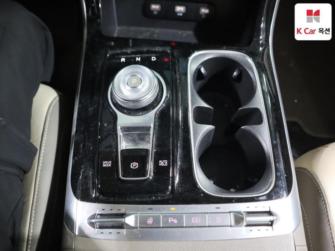 Kia Carnival (2022)