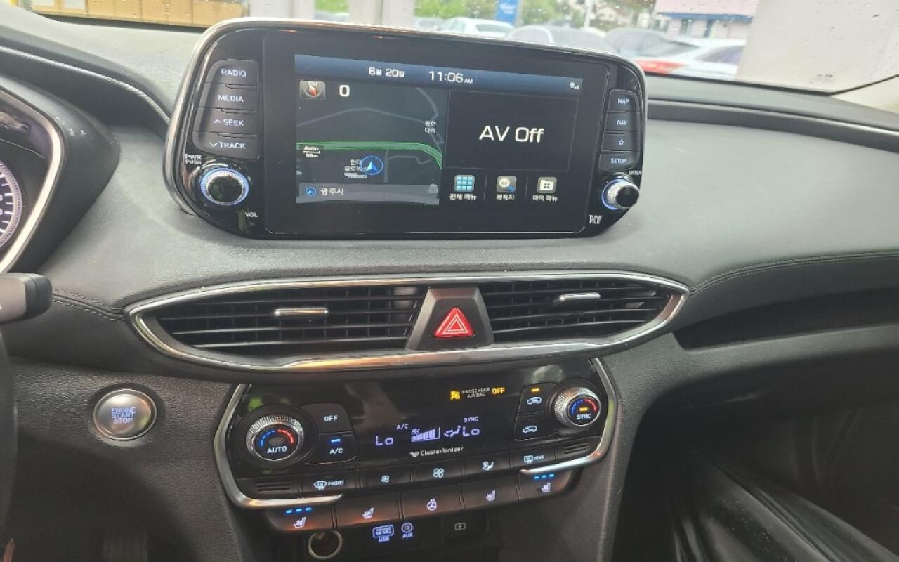 Hyundai SantaFe (2020)