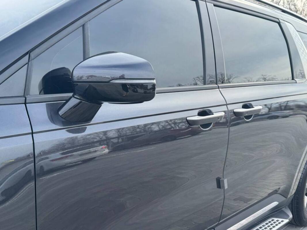 Kia Carnival (2024)