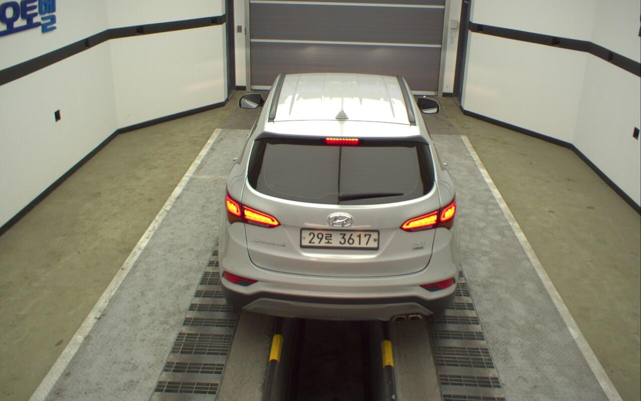 Hyundai Santa Fe (2017)