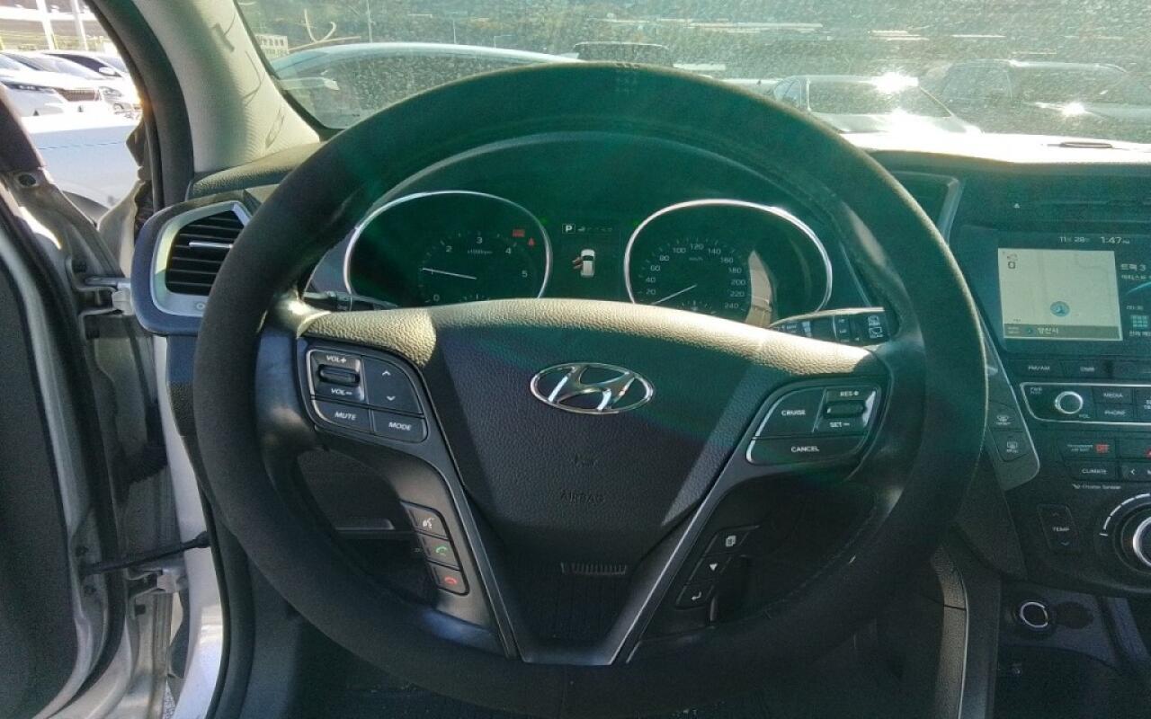 Hyundai SantaFe (2015)