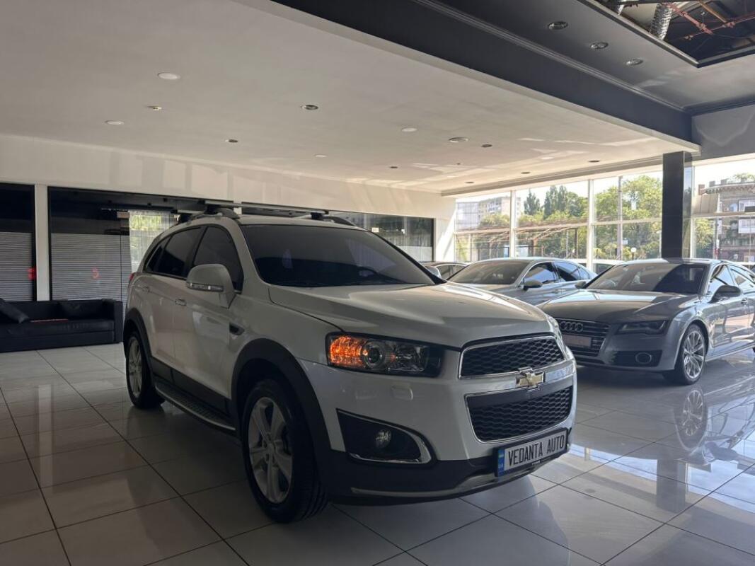 Chevrolet	Captiva (2015)