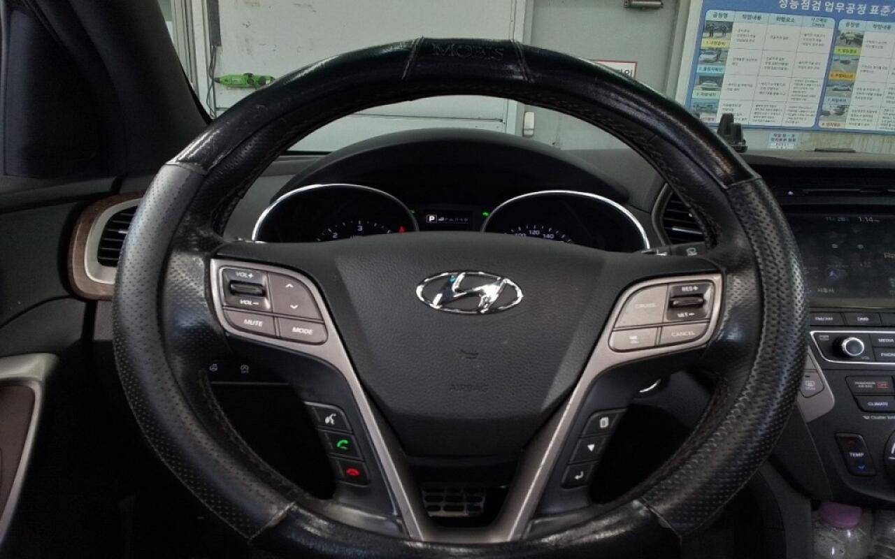 Hyundai SantaFe (2017)