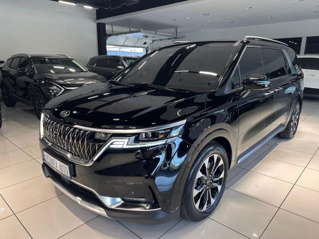 Kia Carnival (2021)