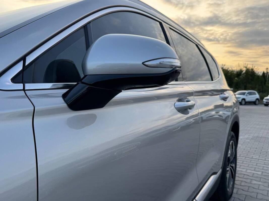 Hyundai SantaFe (2020)