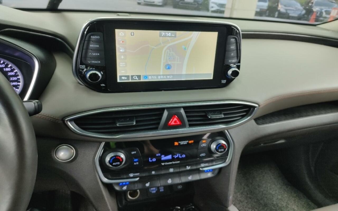 Hyundai SantaFe (2018)