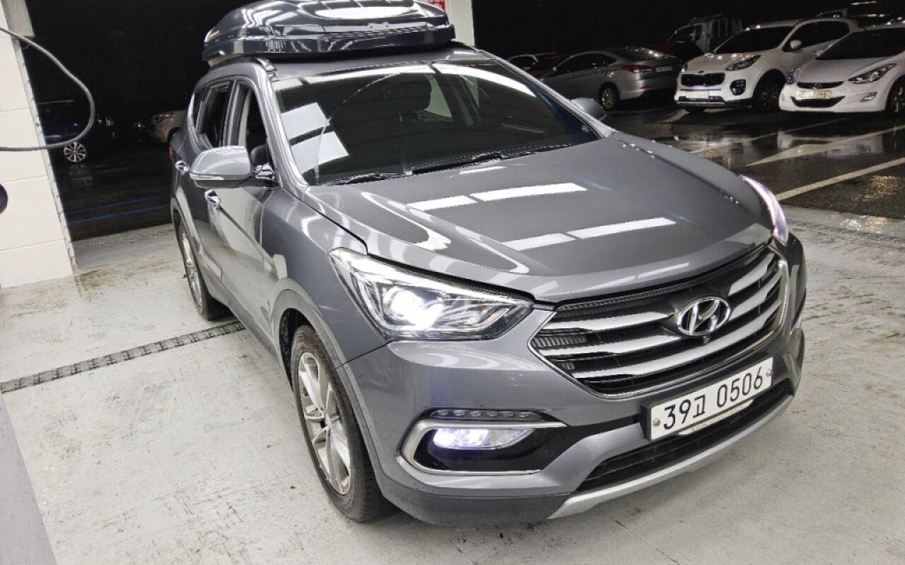 Hyundai SantaFe (2016)
