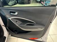 Hyundai SantaFe (2016)