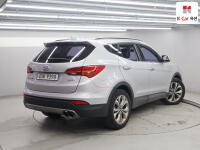 Hyundai SantaFe (2014) Hyundai SantaFe (2014)