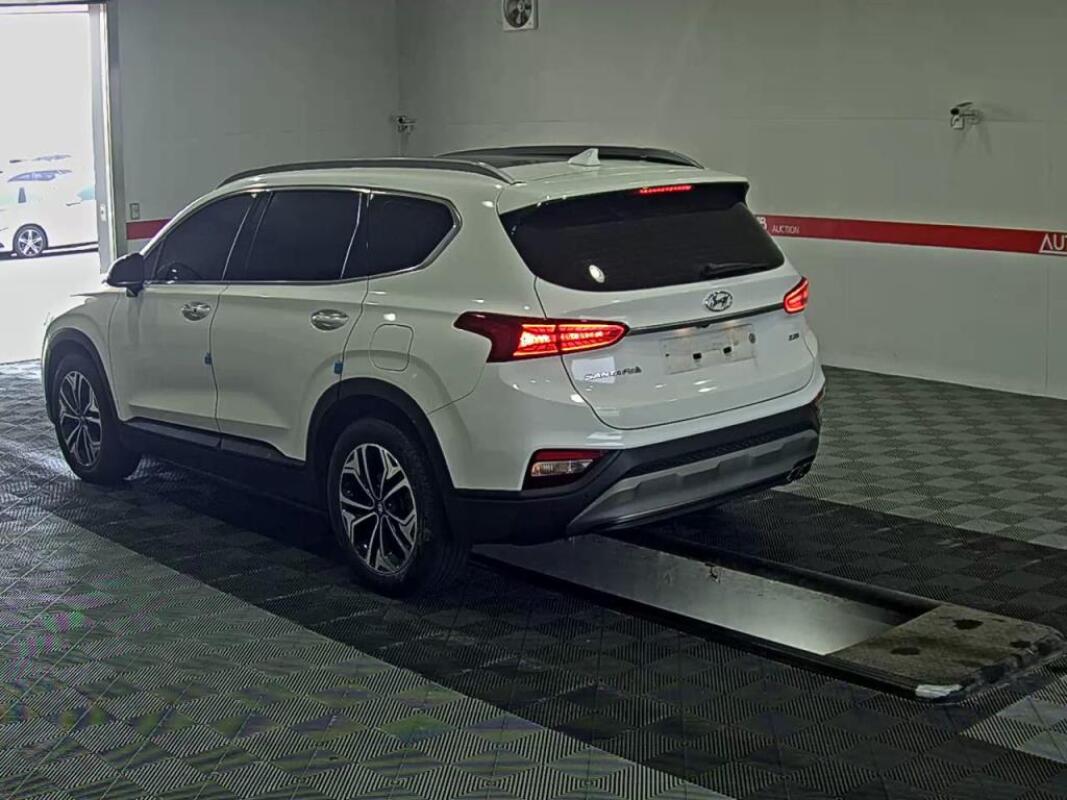 Hyundai SantaFe (2018)