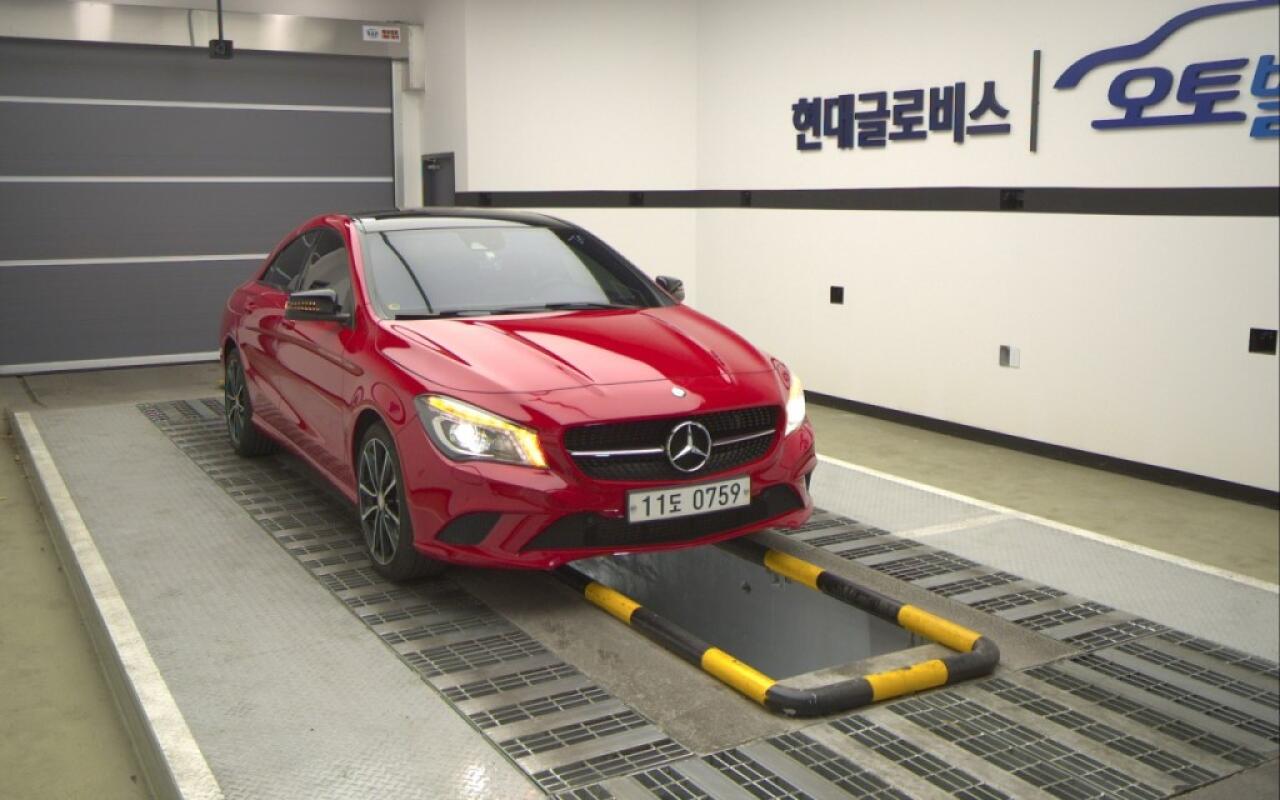 Mercedes CLA200 (2015)