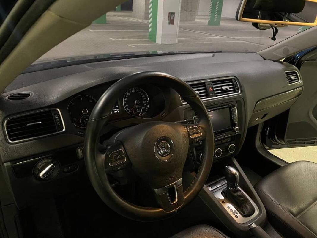 Volkswagen Jetta (2014)