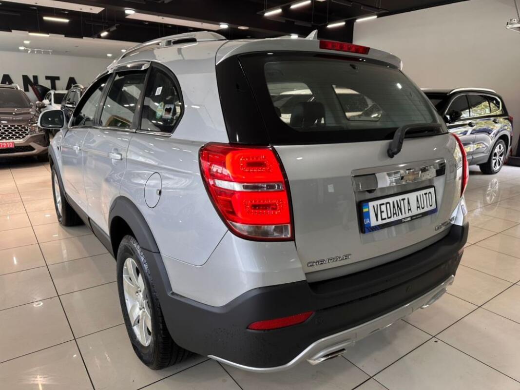 Chevrolet	Captiva (2015)