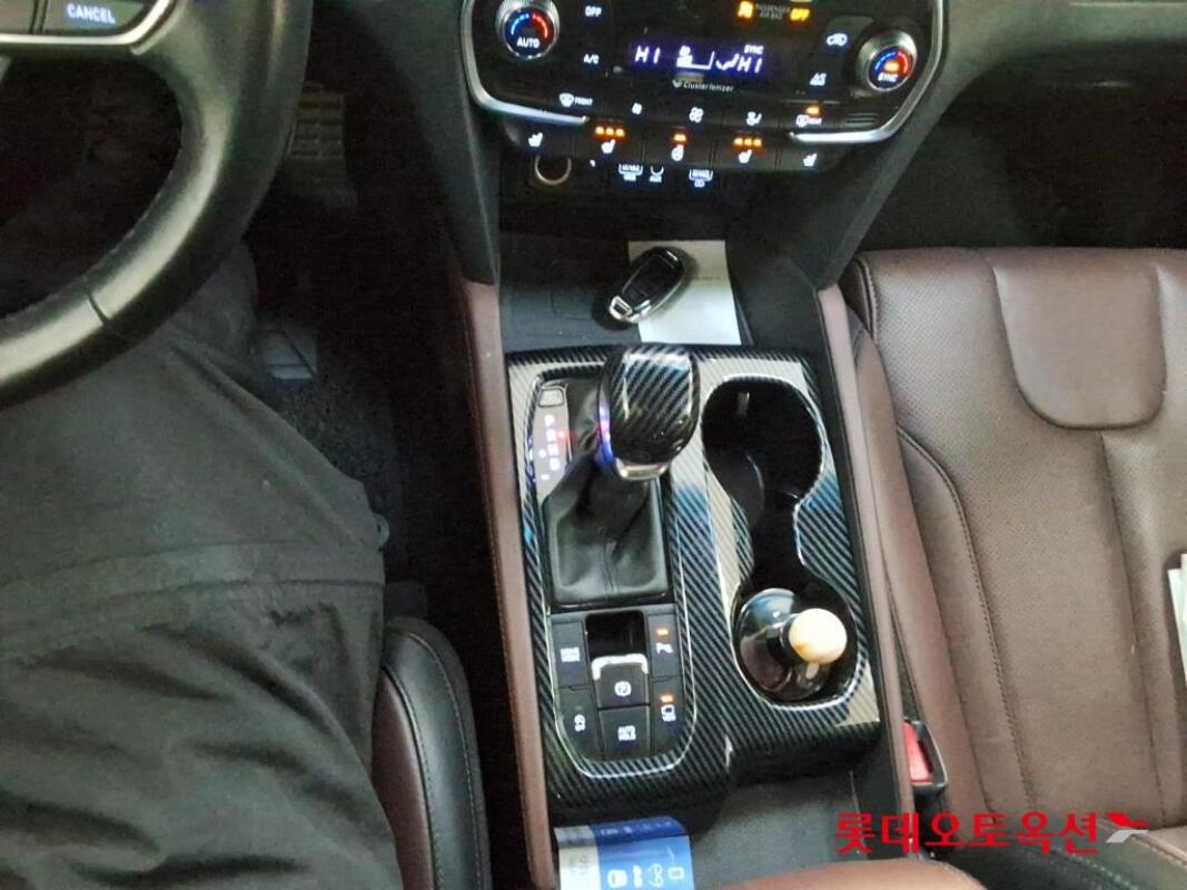 Hyundai SantaFe (2018)