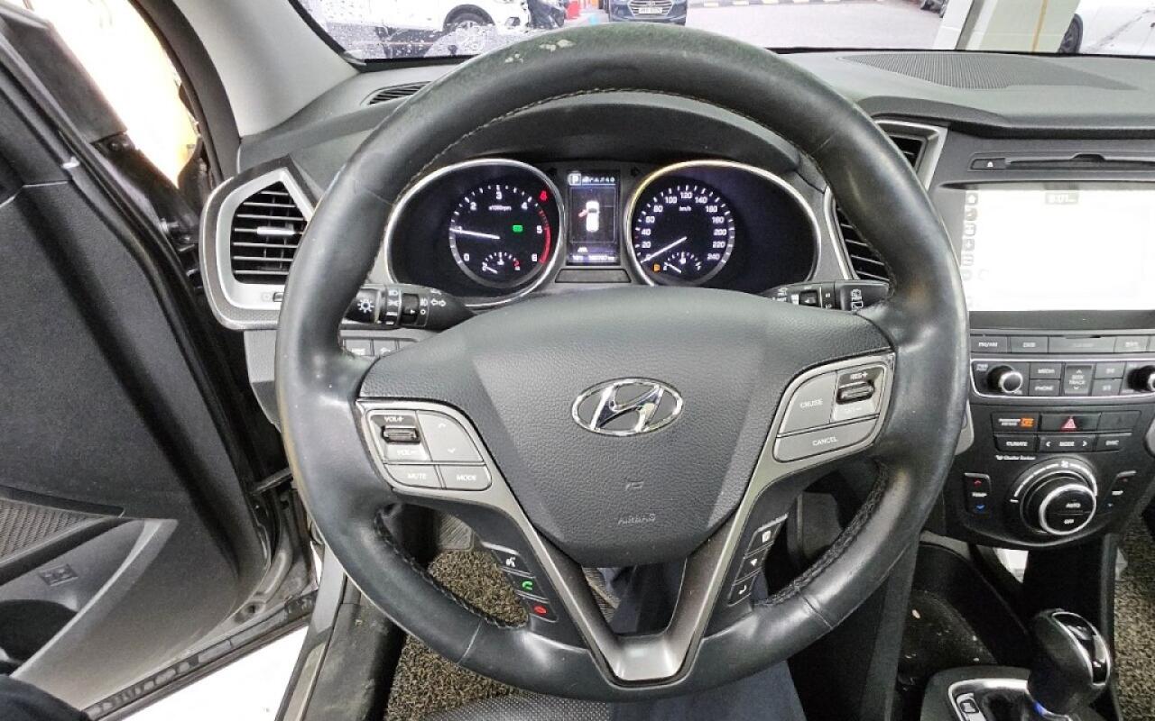 Hyundai SantaFe (2015)